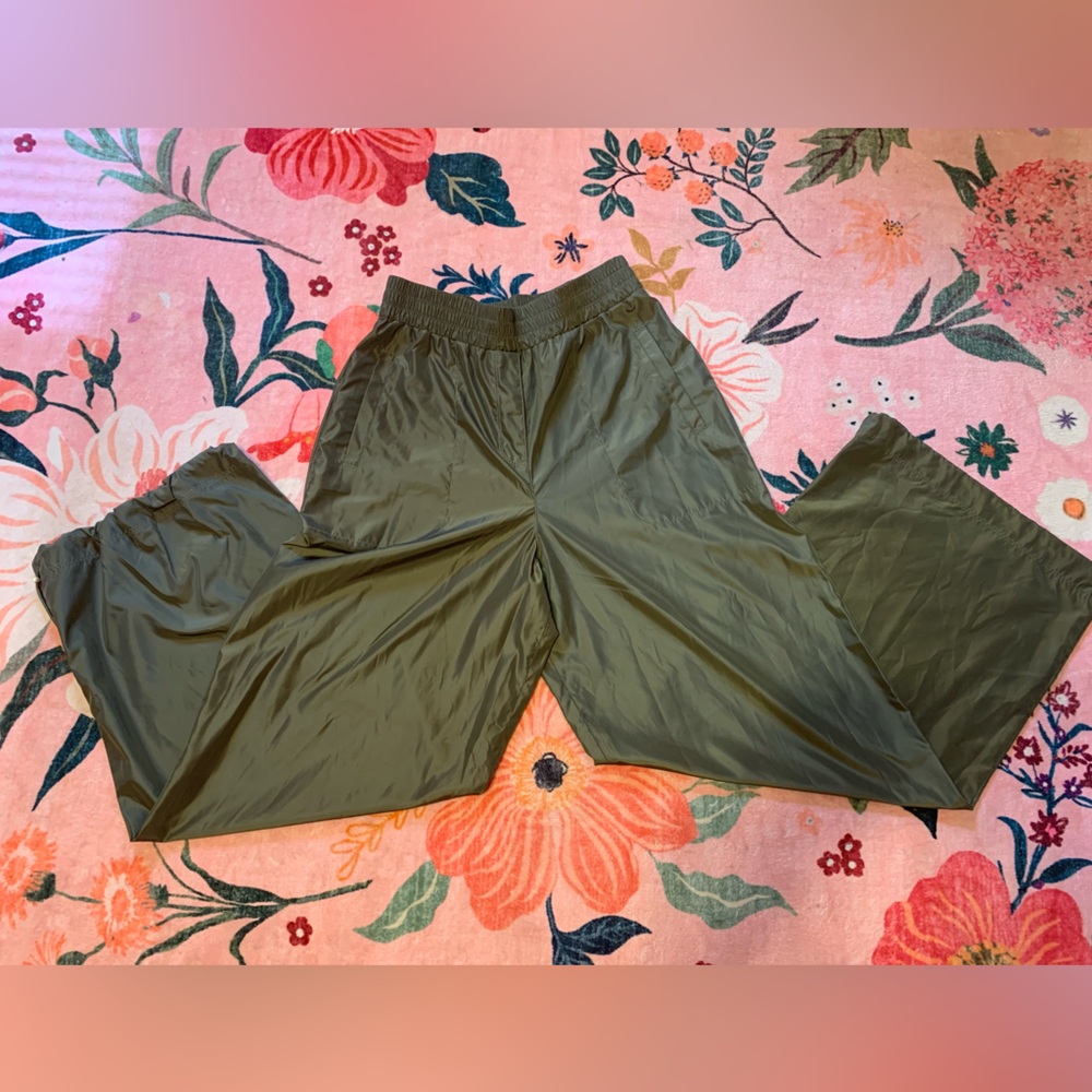 EXPRESS Olive Green Windbreaker Wide-Leg Pants Elastic Waist Adjustable length